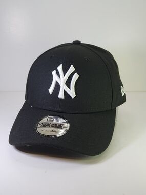 New York Yankees Black Adjustable Cap New Era